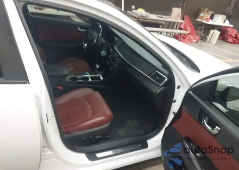 2016 Kia Optima Sx Turbo z USA, uszkodzony, nr VIN 5XXGW4L25GG018617